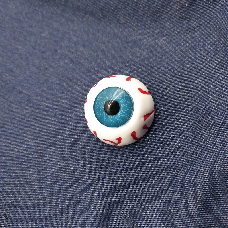 Fon Xee зеленый синий Eyeball булавки и броши для мужчин и женщин Готический ювелирные изделия Воротник Аксессуары для свитера ED03