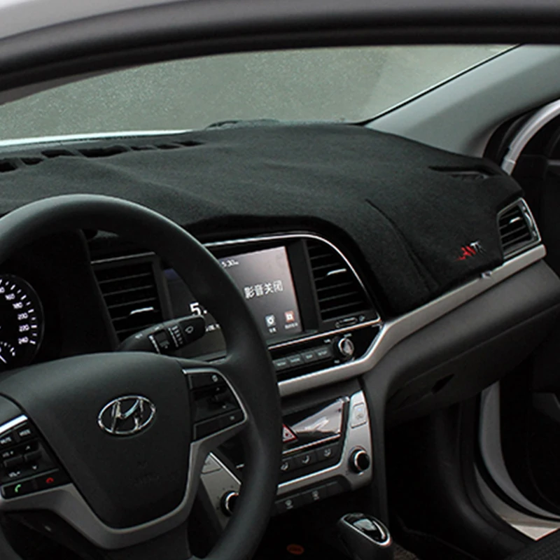1 комплект коврик для обхода препятствий на приборной панели Hyundai Elantra 2016