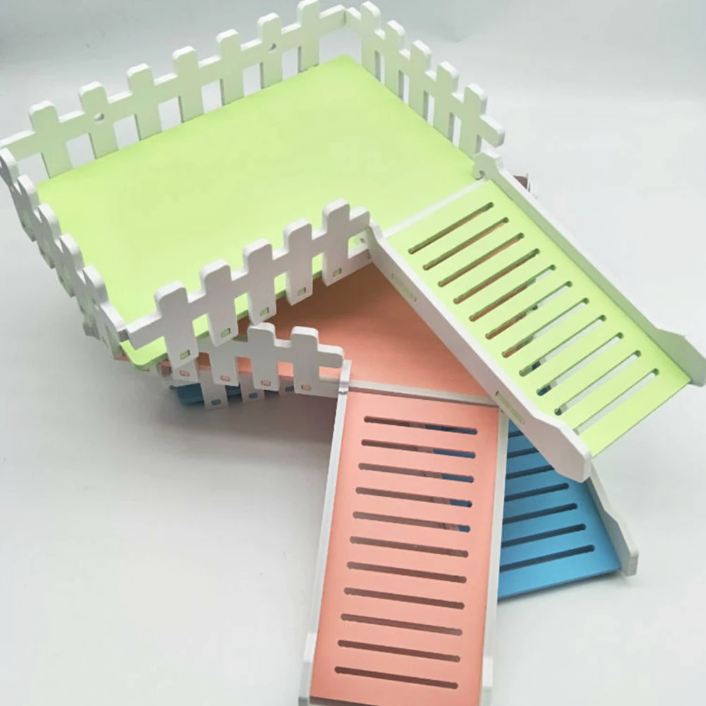 

Hamster Ladder Fence Toy for Squirrel Rabbit Pet Activity Fence Toy Small Animal Viewing Platform Toy