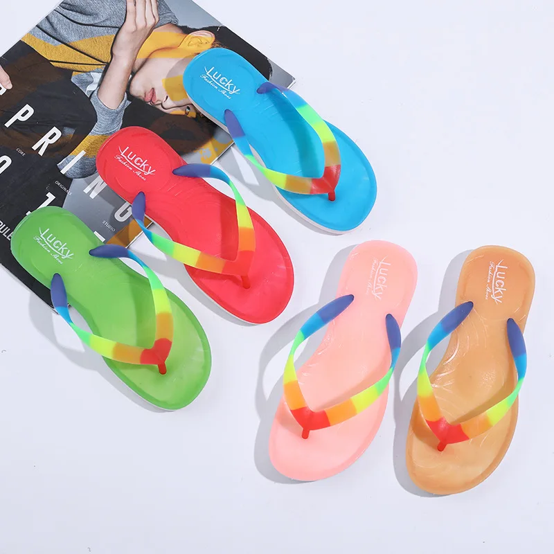 

SWONCO Summer Shoes Slippers Women Slippers Rainbow Ladies Beach Slides Outdoor Flip-Flops 2019 Plus Size Slides Candy Color