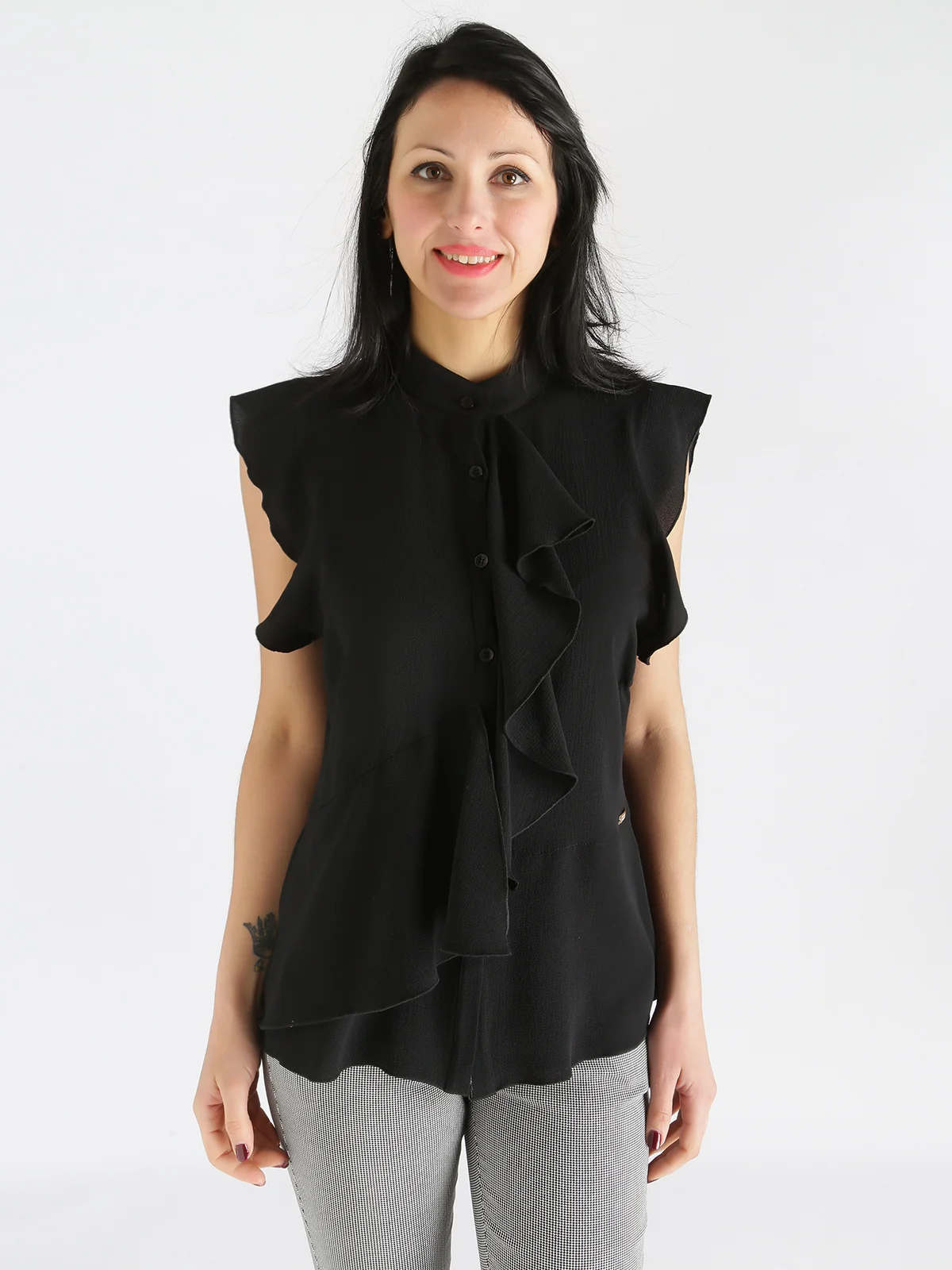 sleeveless blouse for interview