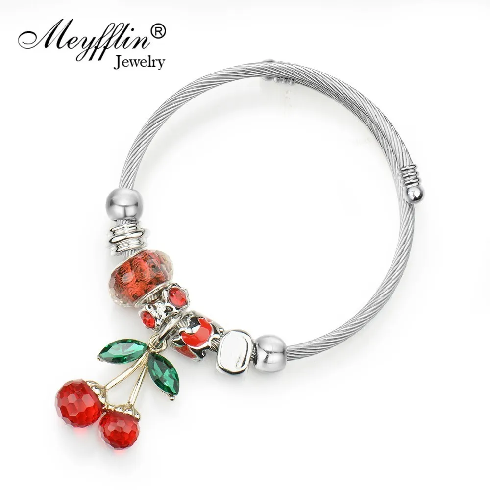 

Meyfflin Fashion Cherry Pendant Crystal Bead Bracelets & Bangles Antique Silver Color Bracelet for Women Wedding Charm Jewelry