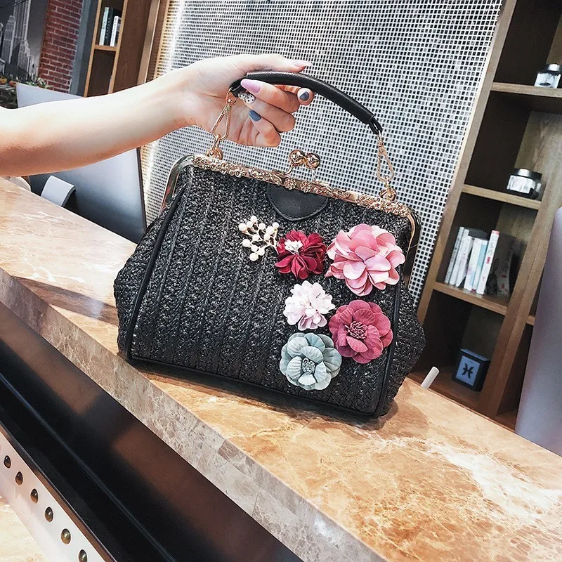 

Flower Weave Crossbody Bags For Women Luxury Handbags Designer Famous Brand Shell Bolsa Feminina Shoulder Bag Ladies Sac A Main