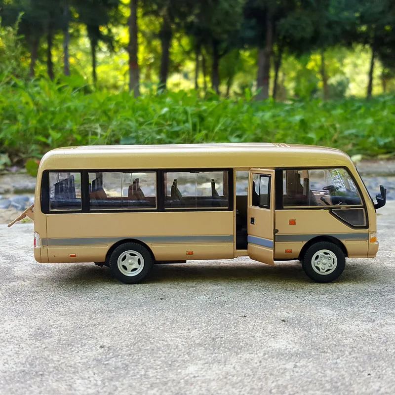 1:32 весы сплав литье под давлением металлический автомобиль для TOYOTA Coaster