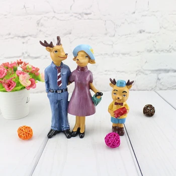 

1pcs Resin Ornaments Durable Decorative Elk A Family of Three Creative Animal Figurines for Home Decors Crafts Party
