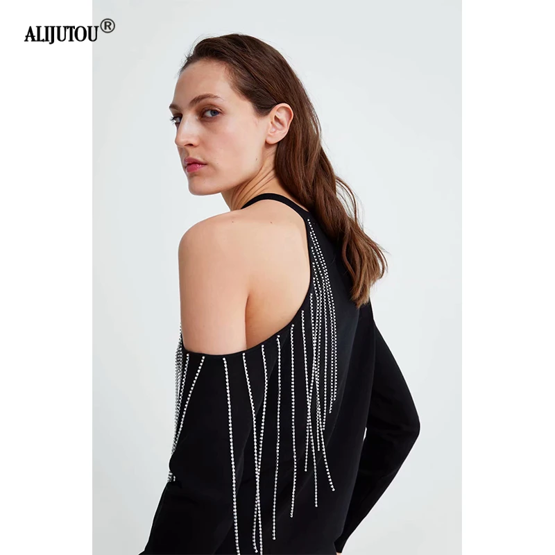 

2019 zaraing spring new Diamond Fringe Slit Sleeve T-Shirt Fashion Solid Asymmetric Cutout Neck Sexy women T-Shirt Elegant tops