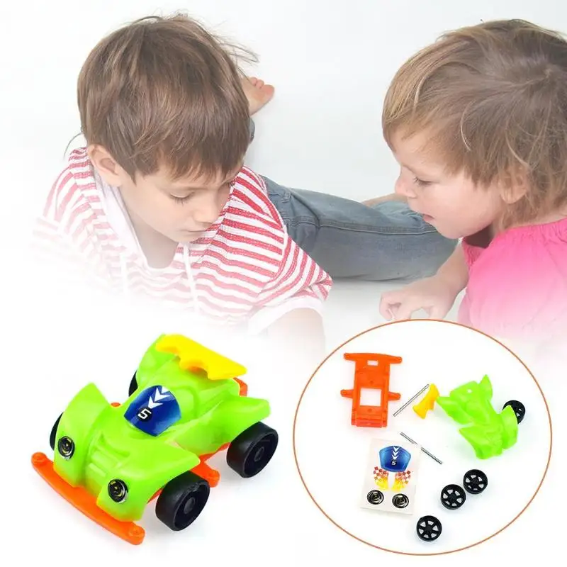 

1pcs DIY Assembled Cartoon Four-Wheel Drive Car for Kids Boys Birthday Gift Random Color Capsule Toy Kids Educational Toy