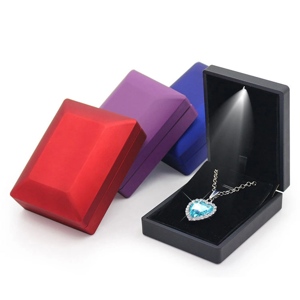 

Fashion Wedding LED Lighted Necklace Earring Ring Pendant Bangle Bracelet Storage Box Engagement Jewelry Display Holder Cases
