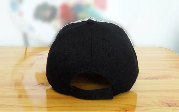 Шипованные заклепки, ручная работа, змеиная кожа, роскошный бренд, Snapback для женщин, мужчин, белые, черные, новинка, бейсболка, Король обезьян