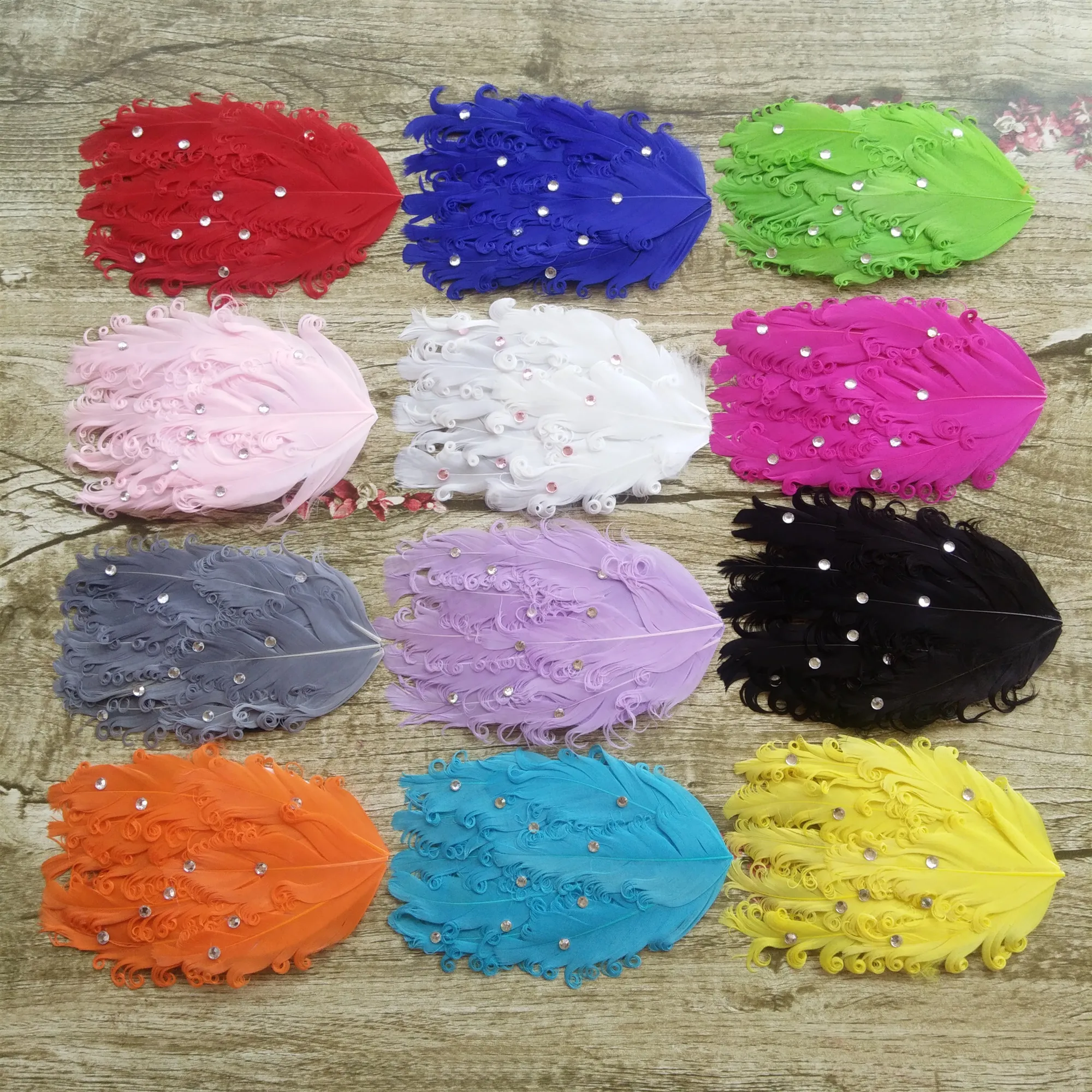 

New! 1pcs/lot Curly Nagorie Curled Goose Feather Pad Goose Feathers Pads for Headband Baby Hair Band Spot drill Layers