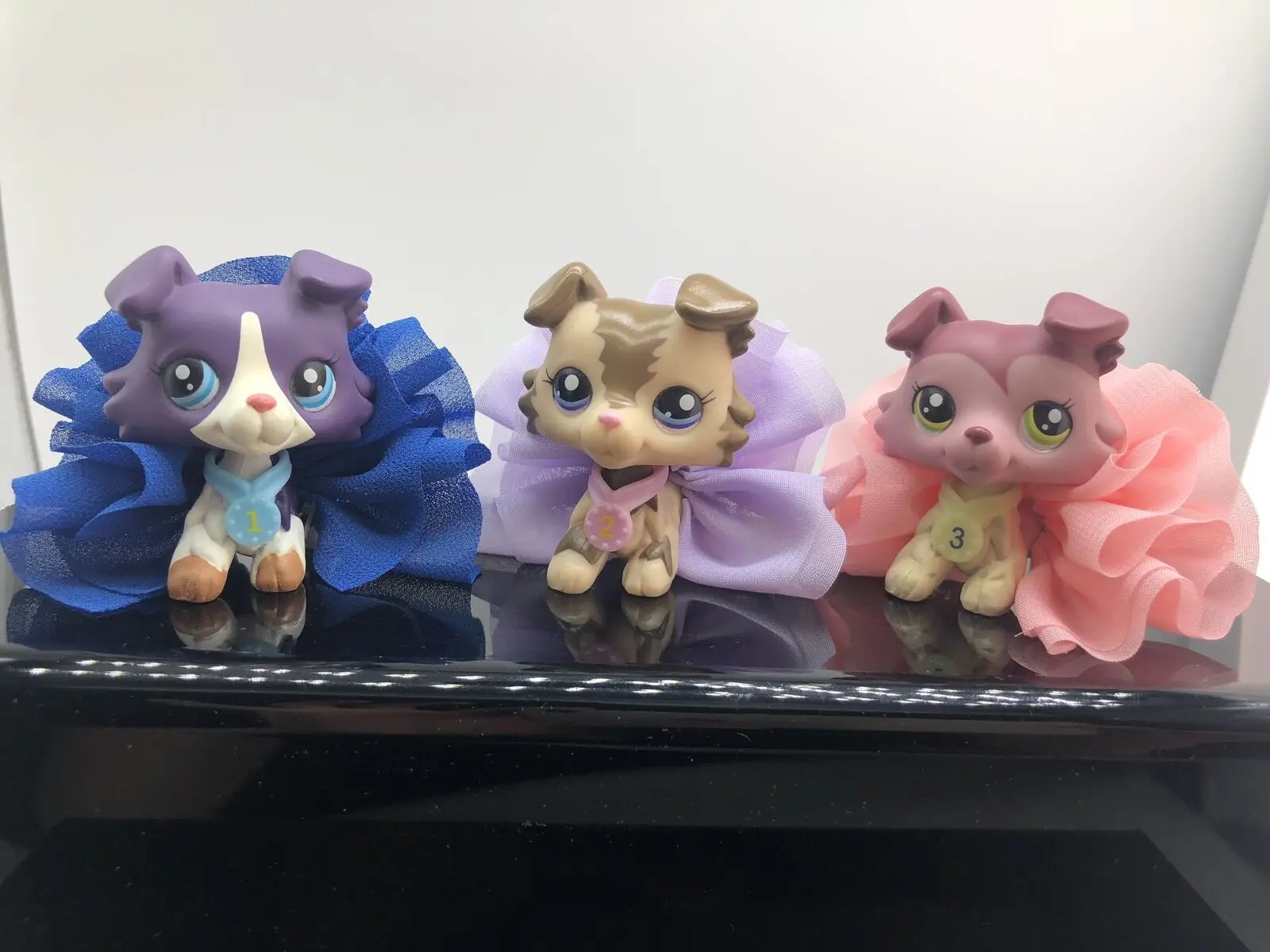 

3×Cartoon Animals Collie 1676 #2210 #1723 & 3 skirts & 3 gold medals