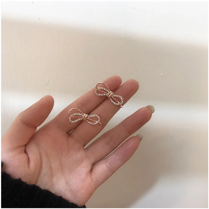 

2019 Korean 925 Sterling Silver Pin Crystal Zircon Golden Metal Bow-knot Stud Earrings For Women Girl Party Wedding Jewelry