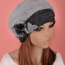 M629 модная женская зимняя теплая Серая шапка из искусственного кроличьего меха с цветком и черными полями с помпоном, милый берет, шапка бини