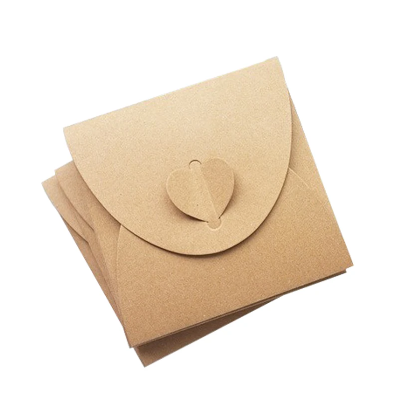 10 шт./лот, Винтажный конверт из крафт-бумаги с пряжкой в форме сердца для хранения компакт-дисков и фотографий, пригласительный конверт для поздравительной открытки, сумка PM004