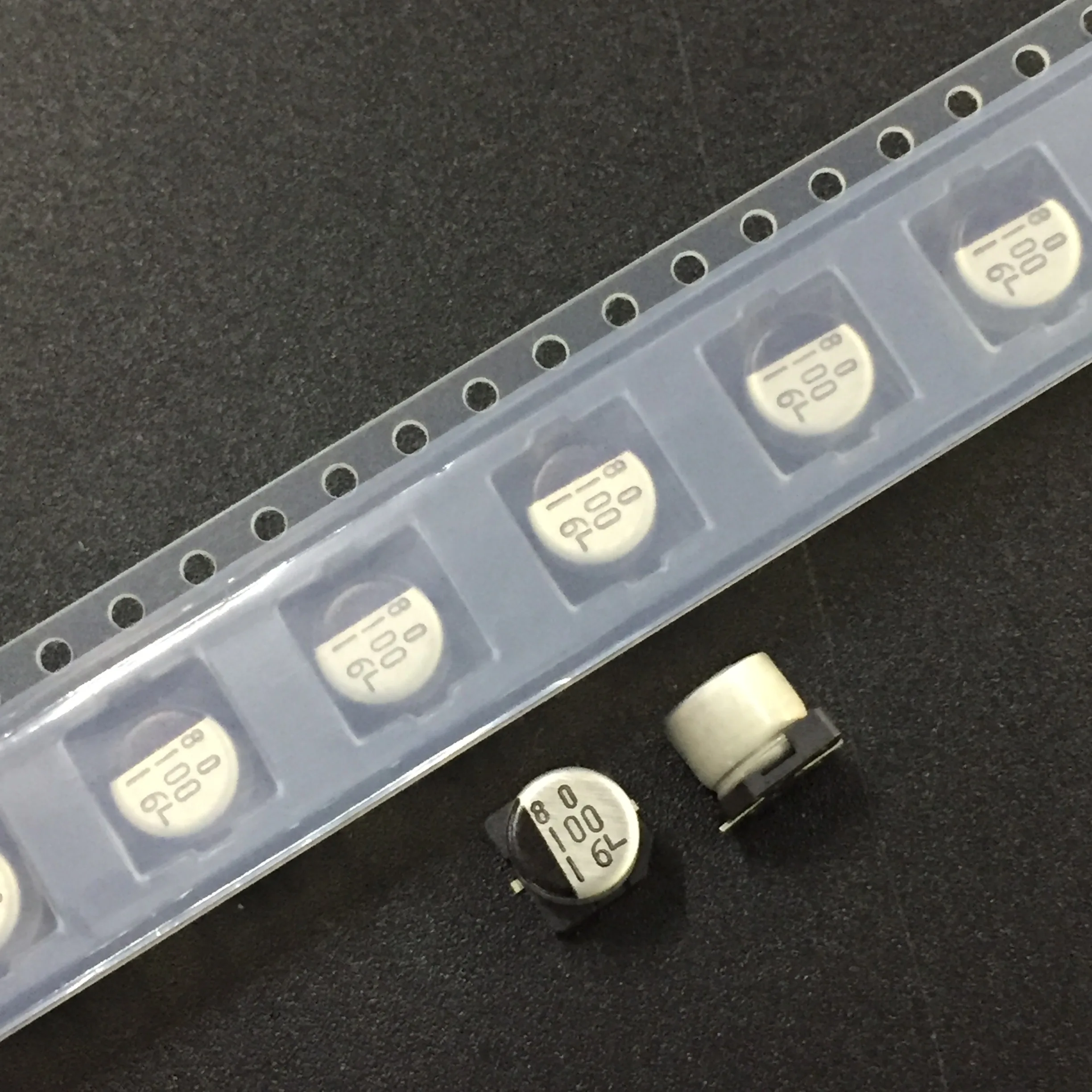 SANYO 16SEPC100MW Poly Aluminum Capacitor 100UF 20/% 16V T//H New Lot Quantity-25