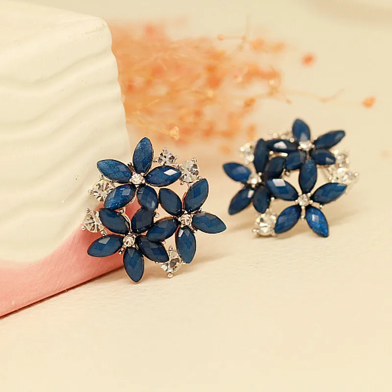 

Flowers Shaped Earrings 1Pair Zircon Crystal colorful little fresh flowers zircon fashion New product