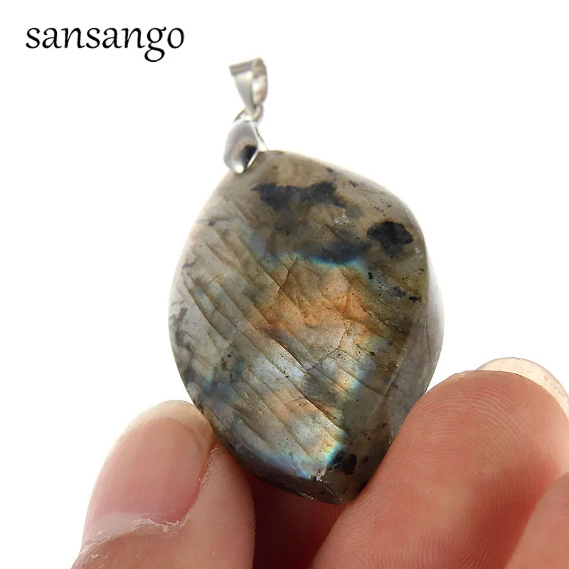 

Natural Irregular Crystal Labradorite Pendant Moonstone Ornament For DIY Pendant Necklace Send Random Dropship