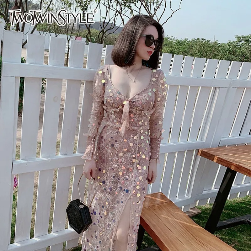 

TWOTWINSTYLE Sequins Patchwork Lace Dresses Women Square Collar Bandage Puff Sleeve High Waist Dress Female 2019 Spring Casual