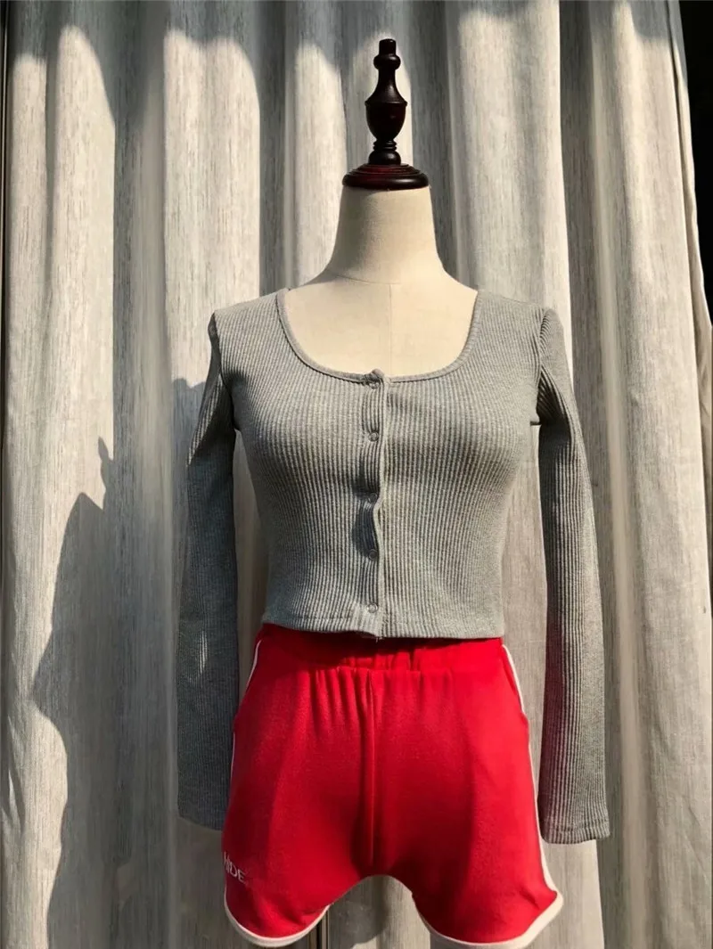 

2019 spring and summer solid color round neck Slim stretch short T-shirt women's single-breasted sexy thin long-sleeved T-shirt