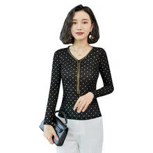 Осенний рисунок будет кодовым самокультивирующимся тонким принтом с длинными рукавами и круглым вырезом, волнистая верхняя одежда без подкладки