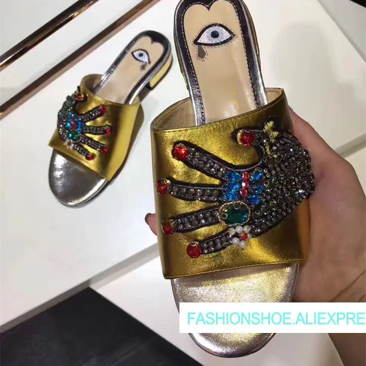 

2019 New Summer Slippers Shoes Woman Crystal Square Heels Woman Casual Slippers Designer Leather Sandals Tide Cozy Woman Shoes