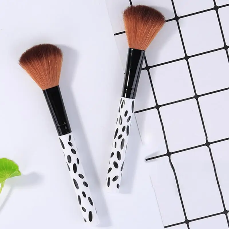 Single Black And White Spots Handle Powder Blush Brush Professional