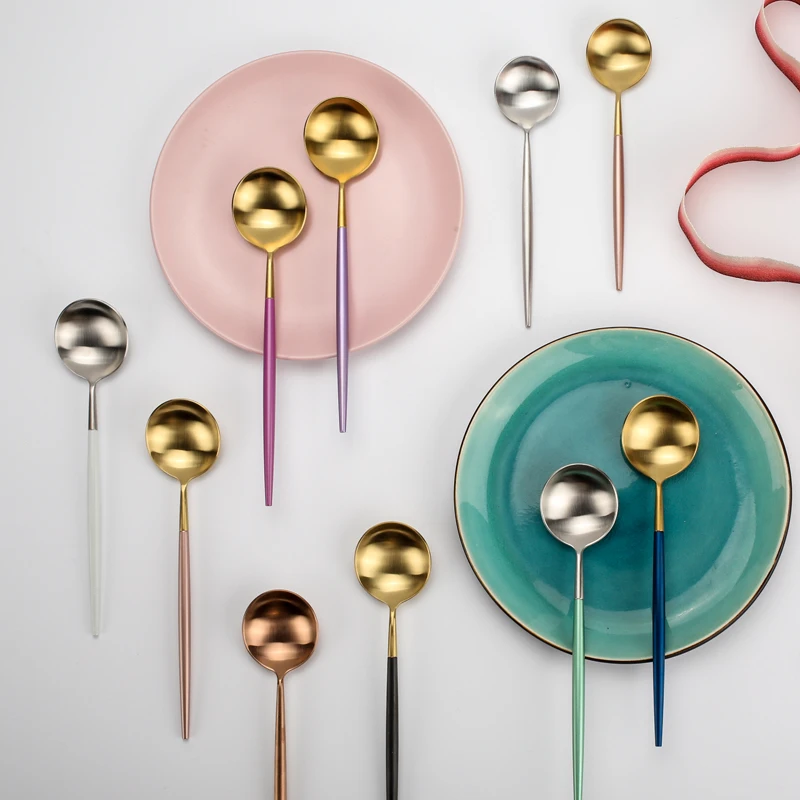 

Hot sale 3pcs Western round spoon main spoon golden simple 304 stainless steel color French tableware volume discount festival