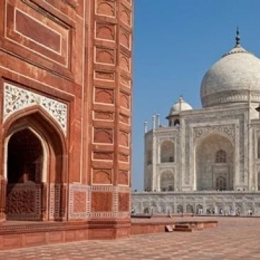 Agra India Taj Mahal view from the Mosque on left Poster Print by Charles O. Cecil (25 x 38) | Дом и сад
