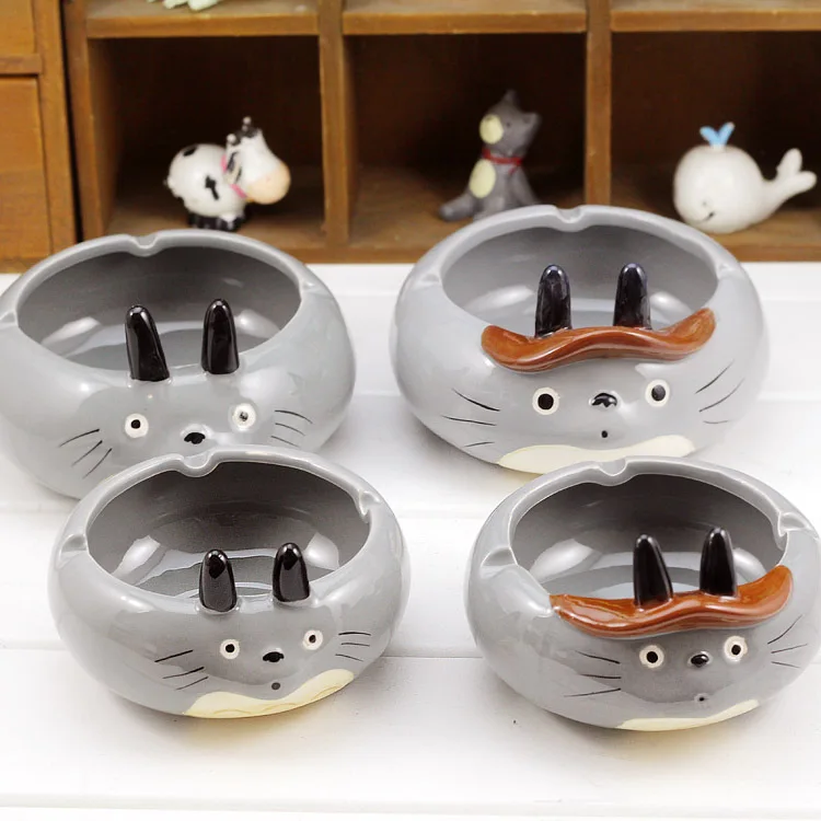 

Cartoon Anime My Neighbour Totoro Action Figure Printed Totoro Cat Ceramic Gray Creative Smokers Lovely Decoration Ashtray Doll