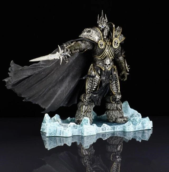 

Lich King Death knight Arthas Cartoon Figure WOW Game Movie Model Lovely Action Figures Collectible Model Kids ToysT396