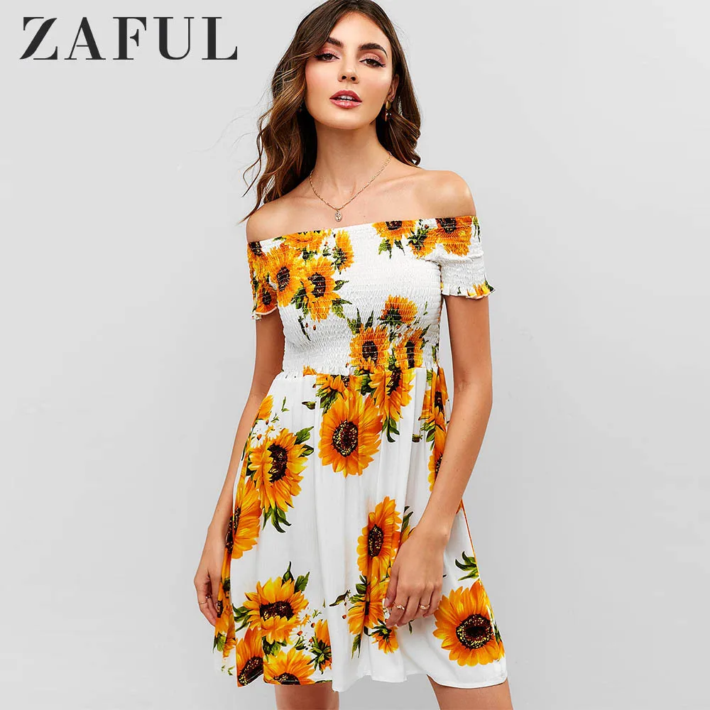 

ZAFUL Shirred Floral Off Shoulder A Line Dress Short Sleeves Nonelastic Mini Dress Bodycon Vacation Beach Women Summer Dress