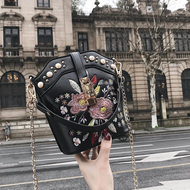 Летние сумки через плечо для женщин 2019 роскошные сумки для женщин дизайнер известный бренд дамы вышивка цветок chian сумка-мешок