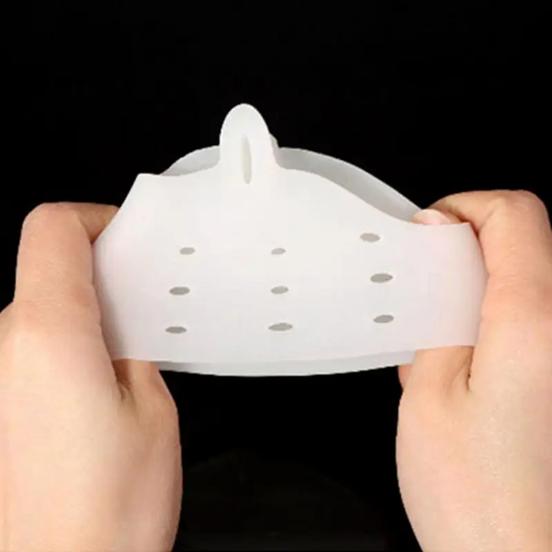 

2pcs Silicone Bunion Corrector Hallux Valgus Big Toe Separators Straighteners Bunion Relief Massager Foot Care Tool White