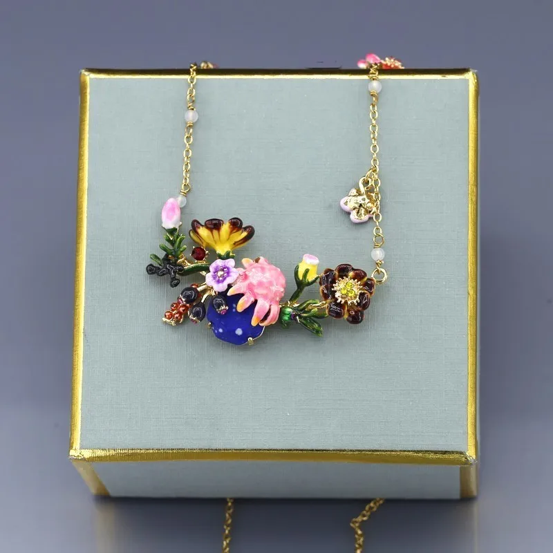 

Enamel Monet Garden Powder Day Lily Ear Of Wheat Long Money Chain Sweater Chain