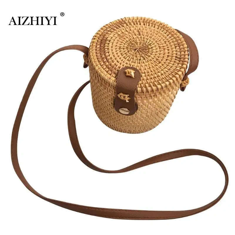 

2019 Embroidered Round Straw Woven Women INS Popular Female Summer Mini Handbag Shoulder Messenger Handmade Knitted Crossbody