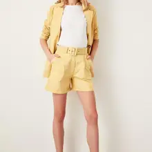 Trendyol горчичные шорты с поясом TWOSS19IE0002