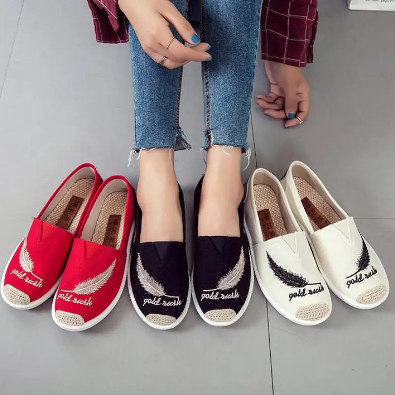 

2018 Fisherman flat Shoes For Women Loafer Canvas Shoe Embroidered Female Slip On Breathable Casual Lazy Flats ladies espadrille