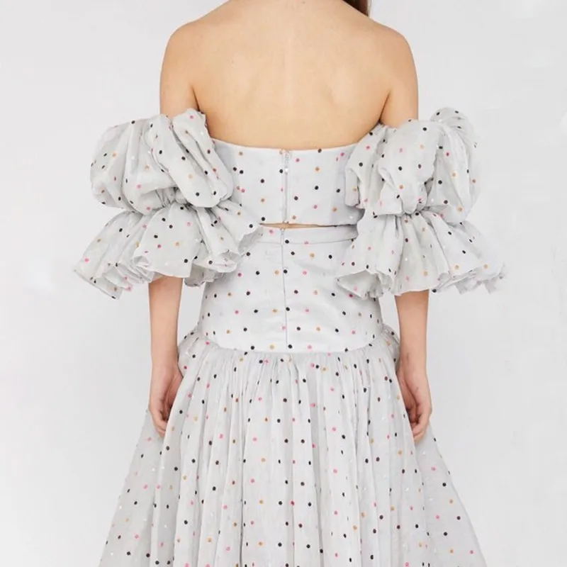 Ceny TWOTWINSTYLE Polka Dot Off ramię kobiety płaszcz bez ramiączek bufiaste rękawy seksowne topy kobieta lato 2019 modna odzież nowy