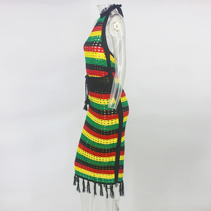Женское пляжное платье в полоску с вышивкой и лямкой на шее|Платья| |