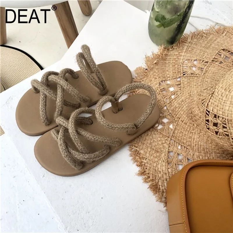 

[DEAT] 2019New Spring Summer Round Toe Shallow Weave Narrow Band Hollow Out Casual Simple Flat Sandals Women Fashion Tide 10C832
