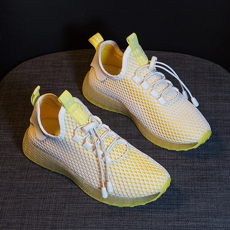 

Breathable Mesh Casual Fashion Flat Shoes For Women 2019 Summer Korean Harajuku Black White Sneakers Ladies Jelly Shoes Soft