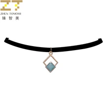 Горячие ожерелье колье бархатная кожа геометрический четырехугольник Подвески Макси себе Чокеры Цепочки и ожерелья для, женская обувь ювелирные изделия