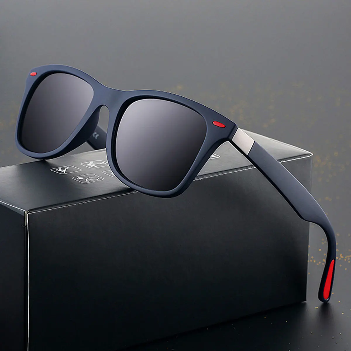 

SIMPLESHOW 2019 New Arrival Men's&Women's Retro Fashion Metal Reflective Personality Sunglasses UV400 Explosion Model Protection