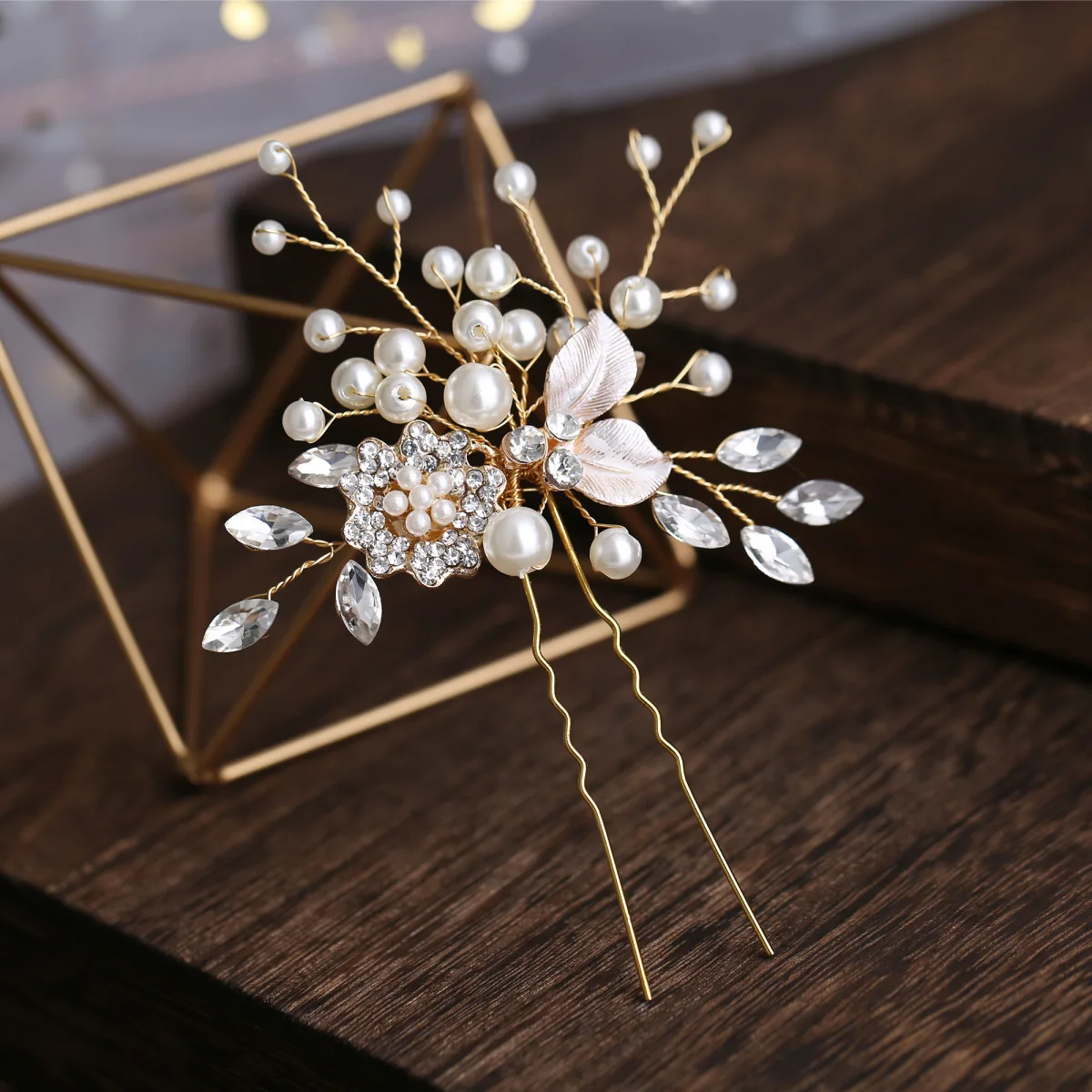 

Retro Wedding Hair Accessories Bridal Hair Stick Floral Hairpin Beautiful Headdress Plait Hair Clip Vine Accessories
