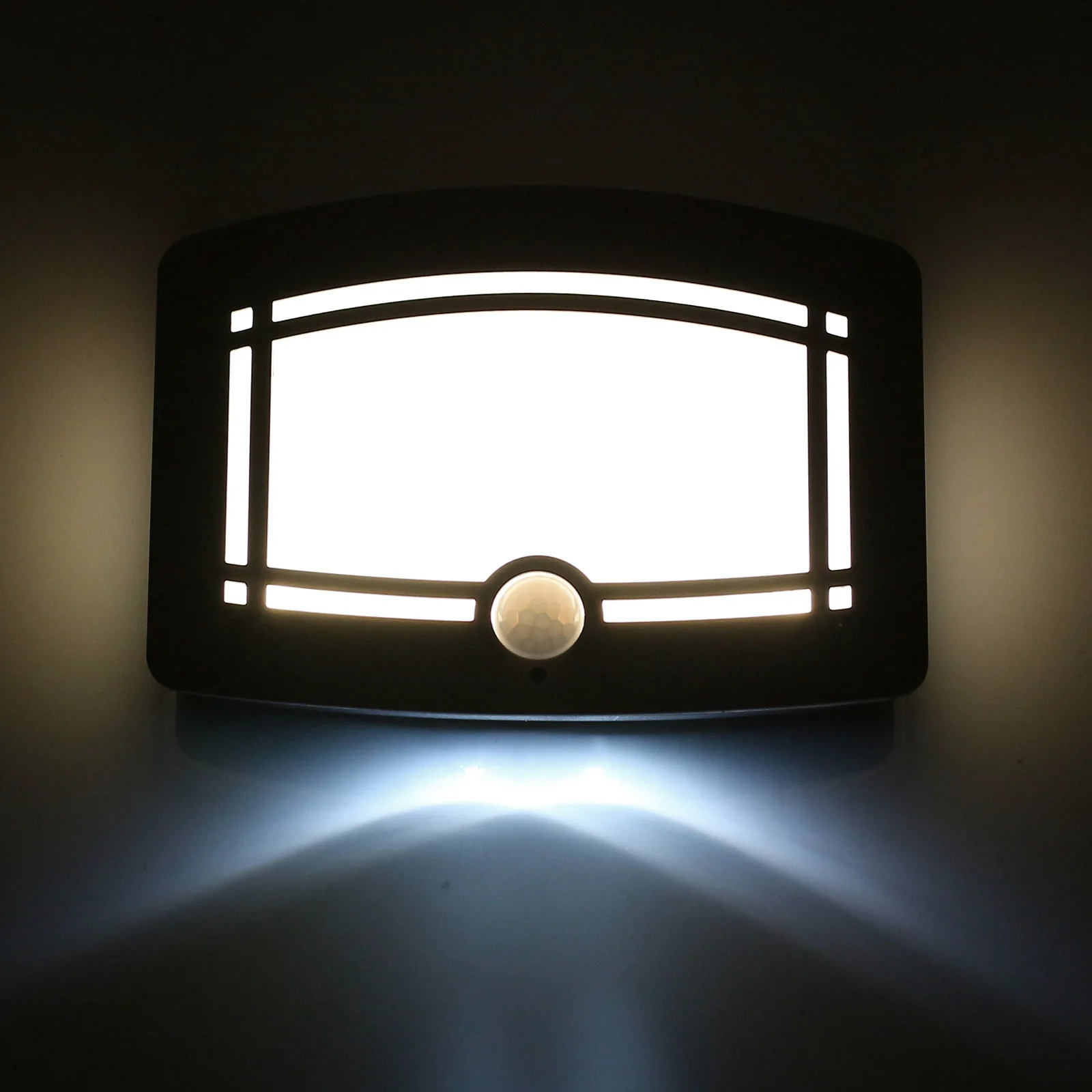 

Motion Sensor Activated LED Wall Sconce Battery Operated Wireless Night Light Auto On/Off For Hallway Pathway Staircase Wall 1pc