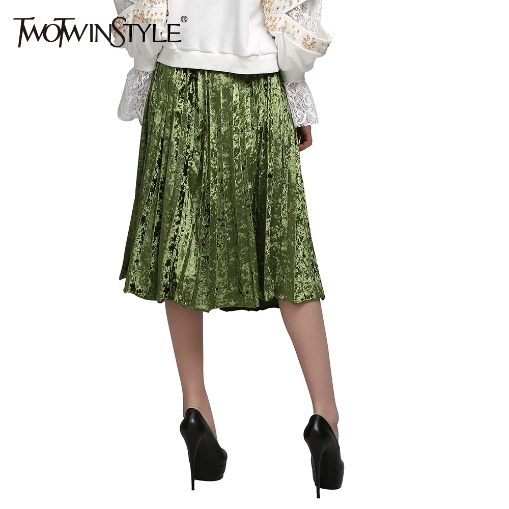 TWOTWINSTYLE плиссированные бархатные Для женщин юбка Высокая Талия Миди-юбки женские АСИММЕТРИЧНЫМ ПОДОЛОМ Весенняя корейская мода Костюмы
