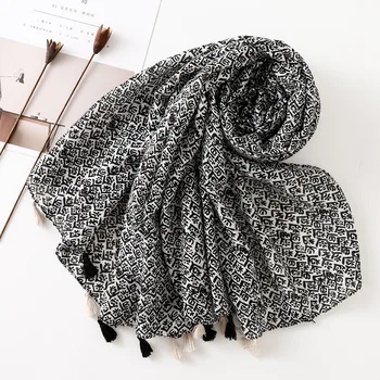 

2019 New Design Snake Skin Assel Viscose Shawl Scarf Spring Warm Soft Print Fringe Shawls Cotton Leopard Print Scarf
