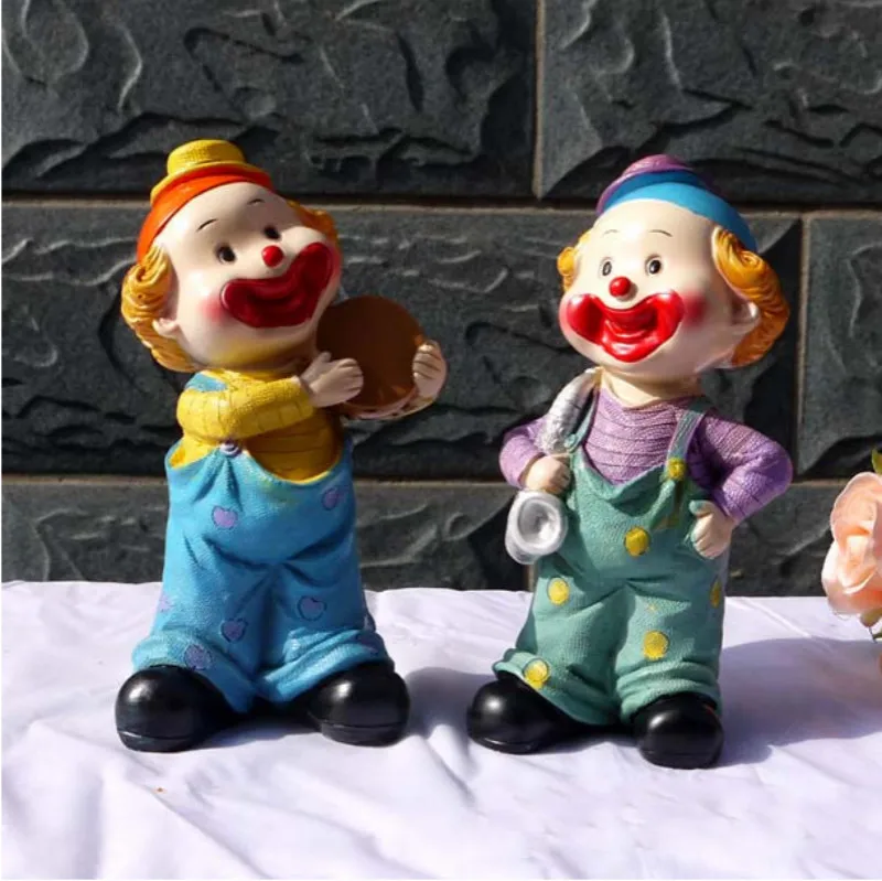 

2 Pieces/set Clown Home Decor Cute Figurine Ornaments Room Resin Decoration European