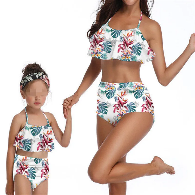 

Mother and Daughter Swimsuit Mommy and Me Halter Bikini Family Matching Two-Piece Swim Suits outfits Look Mom Baby Swimwear