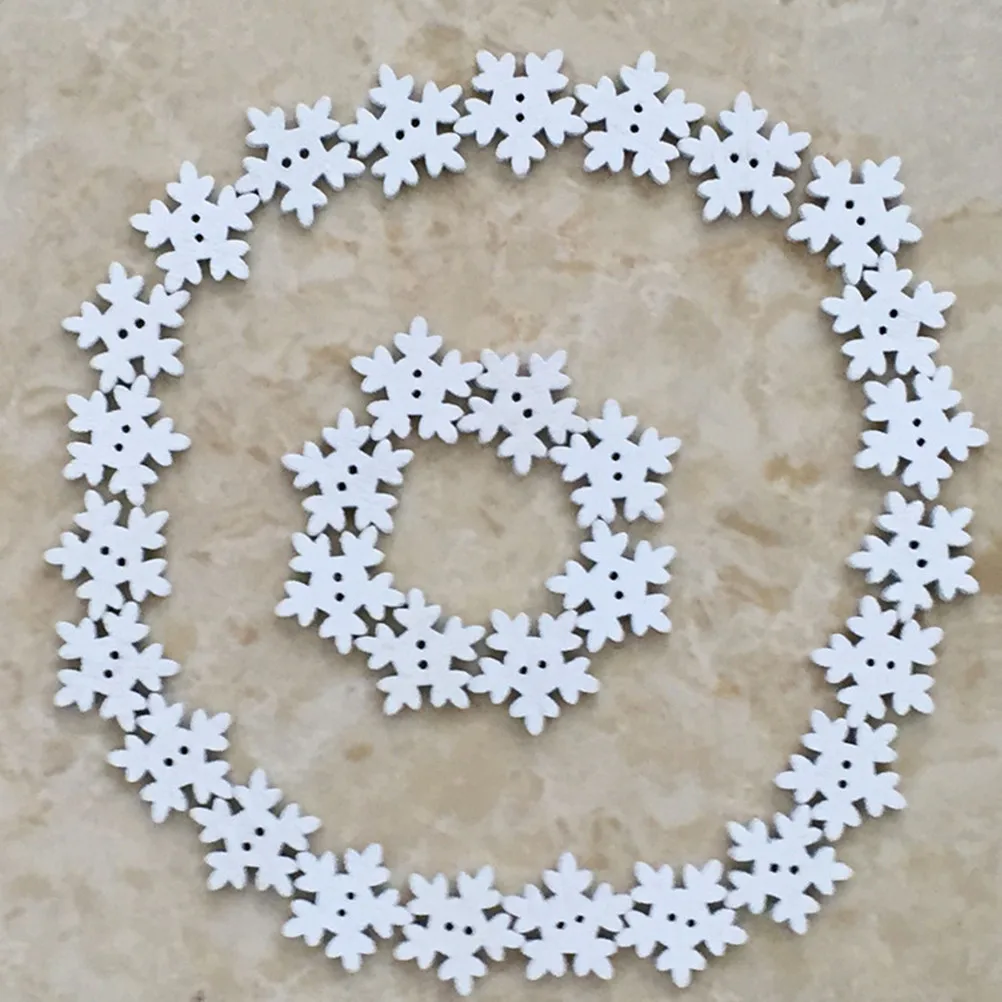 50pcs Christmas Holiday Wooden Collection Snowflakes Buttons Snowflakes Embellishments 18mm Creative Decoration